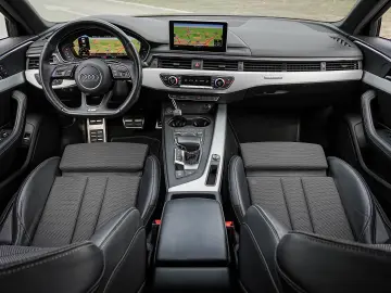 Audi A4 Avant 2.0 TDI quattro S tronic Sport