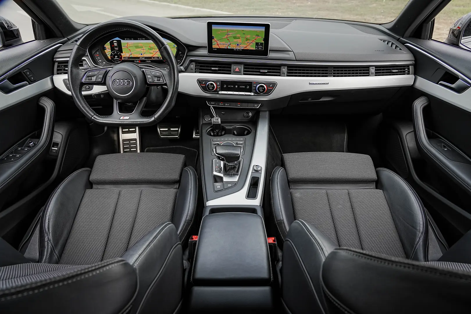 Audi A4 Avant 2.0 TDI quattro S tronic Sport