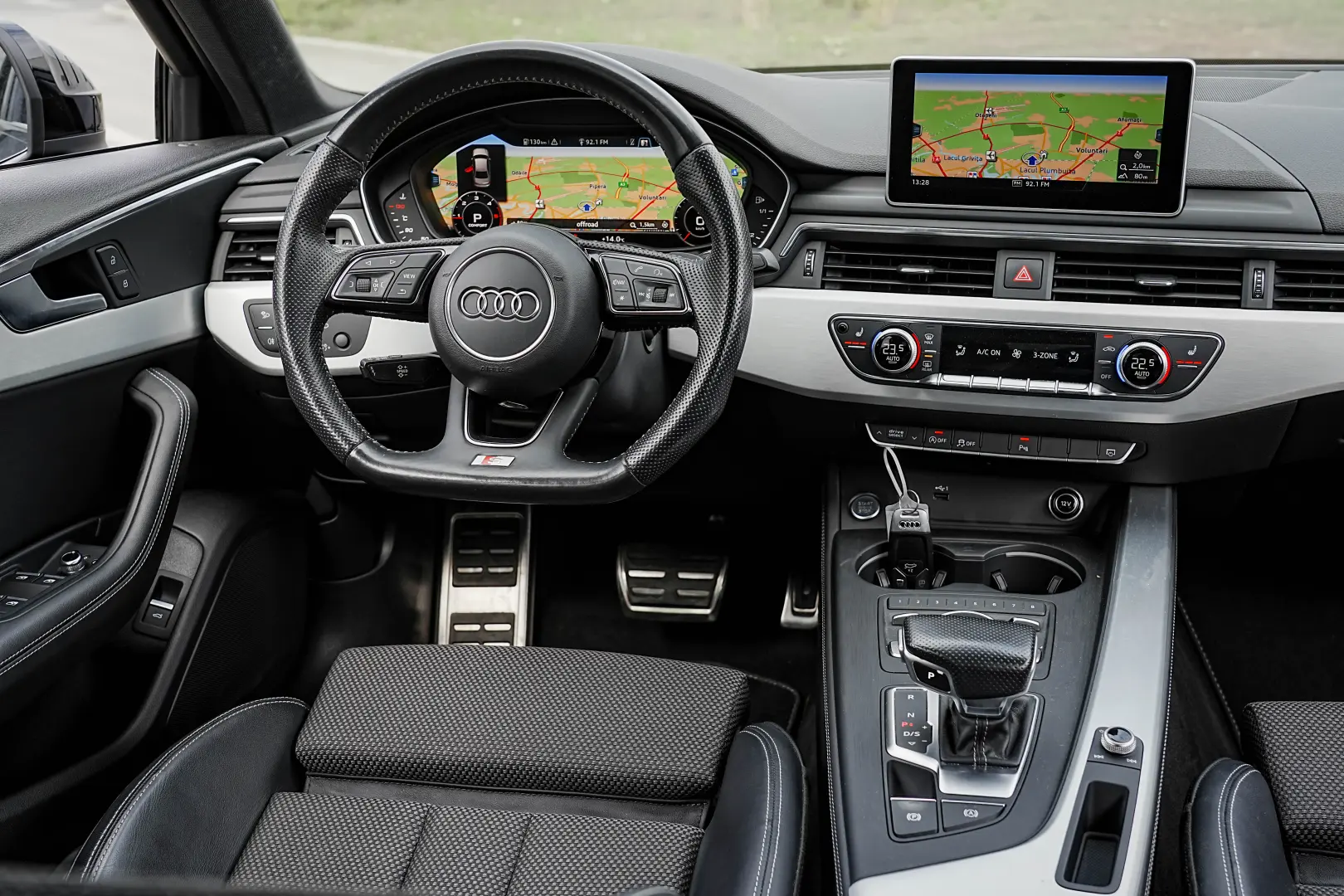 Audi A4 Avant 2.0 TDI quattro S tronic Sport