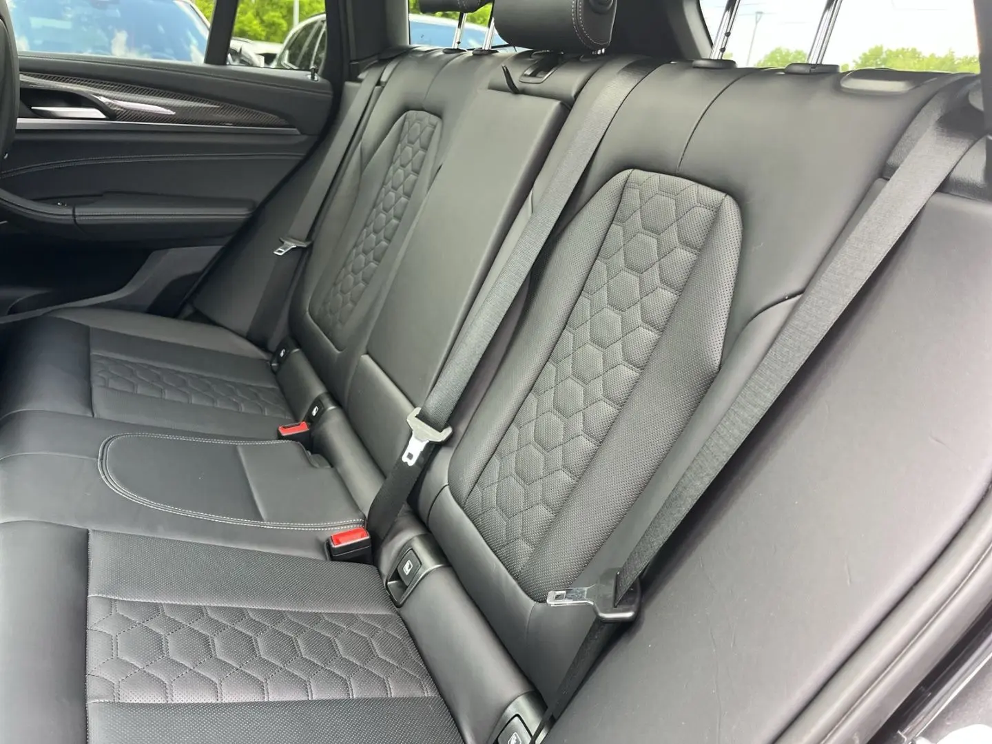 X3 M /HUD/AHK/Panoramadach/Navigation/Leder