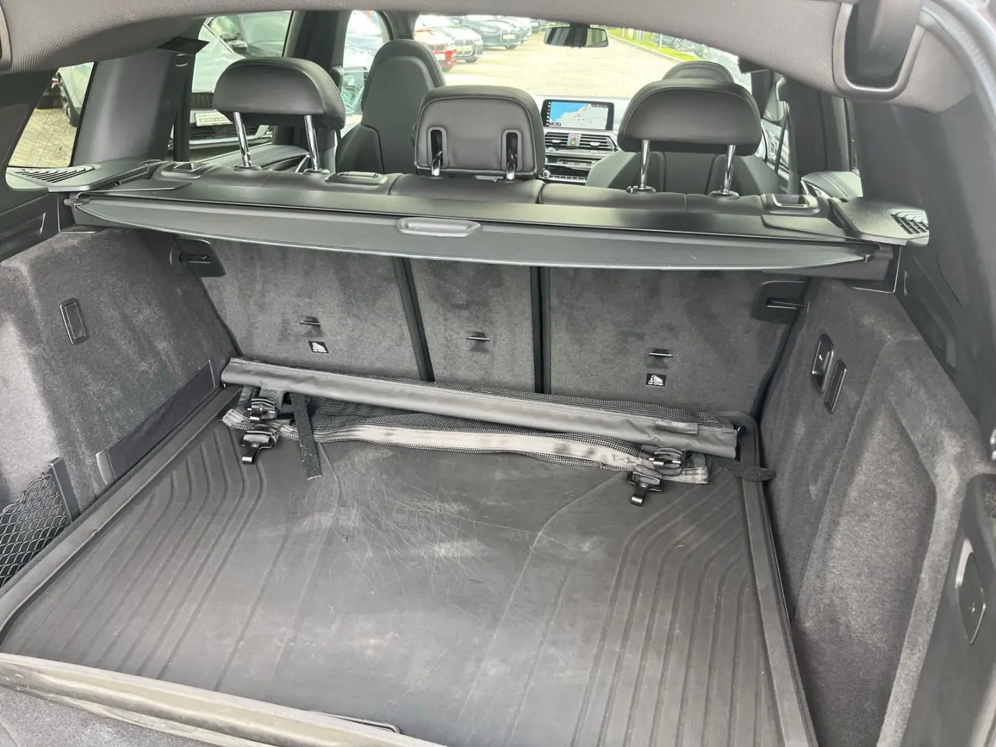 X3 M /HUD/AHK/Panoramadach/Navigation/Leder