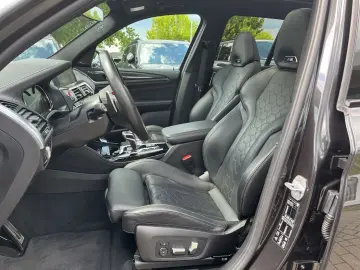 X3 M /HUD/AHK/Panoramadach/Navigation/Leder