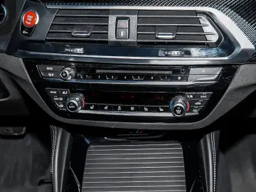 X3 M Competition Anhängk. Driver's Package HuD