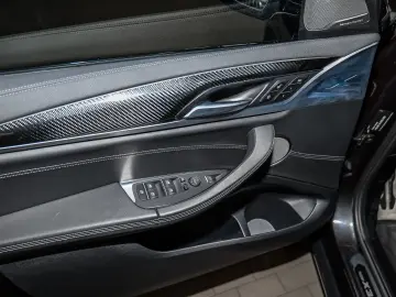X3 M Competition Anhängk. Driver's Package HuD
