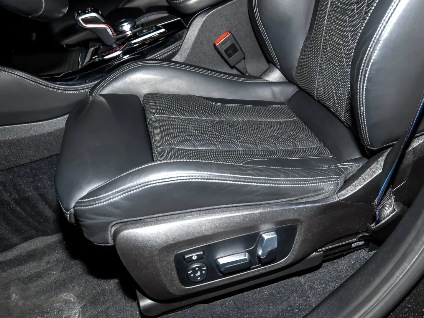 X3 M Competition Anhängk. Driver's Package HuD