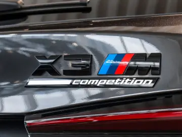 X3 M Competition Anhängk. Driver's Package HuD