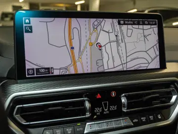 X3 M +AHK+Navi+HUD+360Kamera+Leder+eSitze+PDCv+h