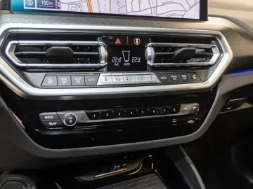 X3 M +AHK+Navi+HUD+360Kamera+Leder+eSitze+PDCv+h