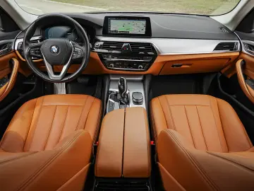BMW Seria 5 530e xDrive AT PHEV