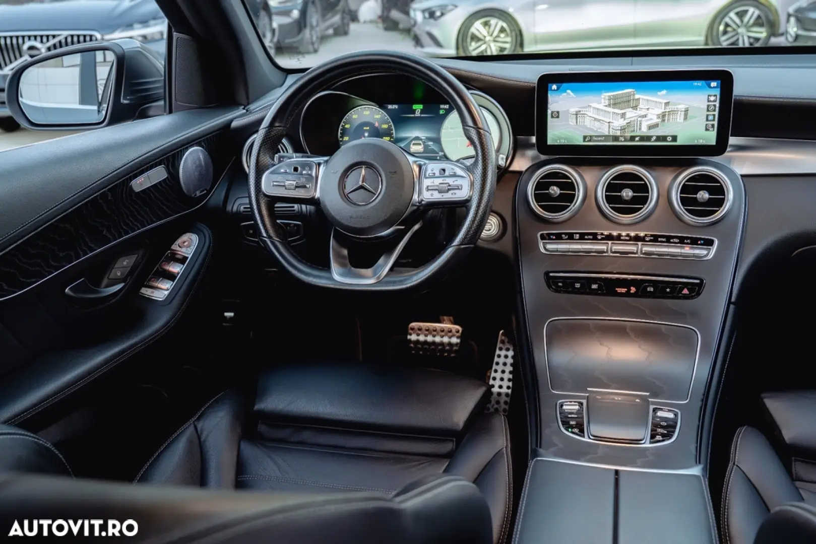 Mercedes-Benz GLC 300 4Matic 9G-TRONIC AMG Line