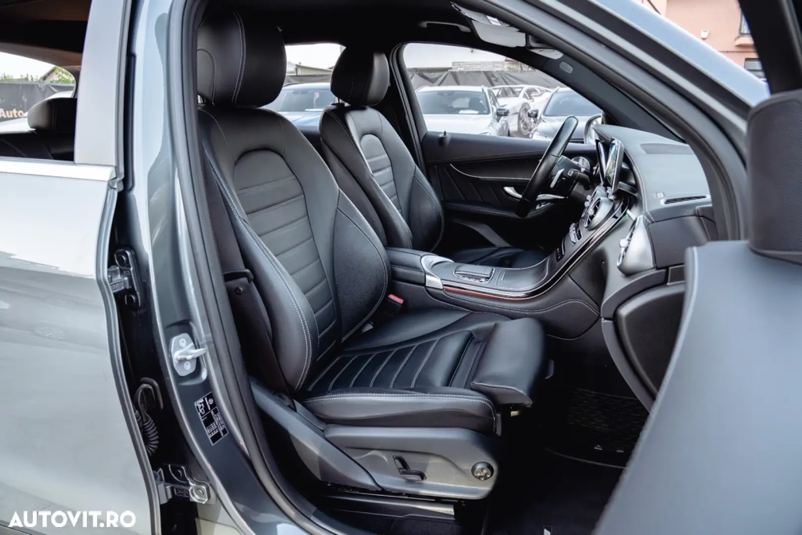 Mercedes-Benz GLC 300 4Matic 9G-TRONIC AMG Line