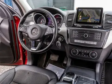 MERCEDES GLE 250D // 4MATIC // // 204 cp // 2.2 DIESEL