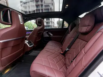 BMW 740d xDrive 2025