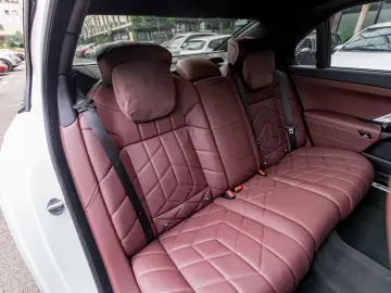 BMW 740d xDrive 2025