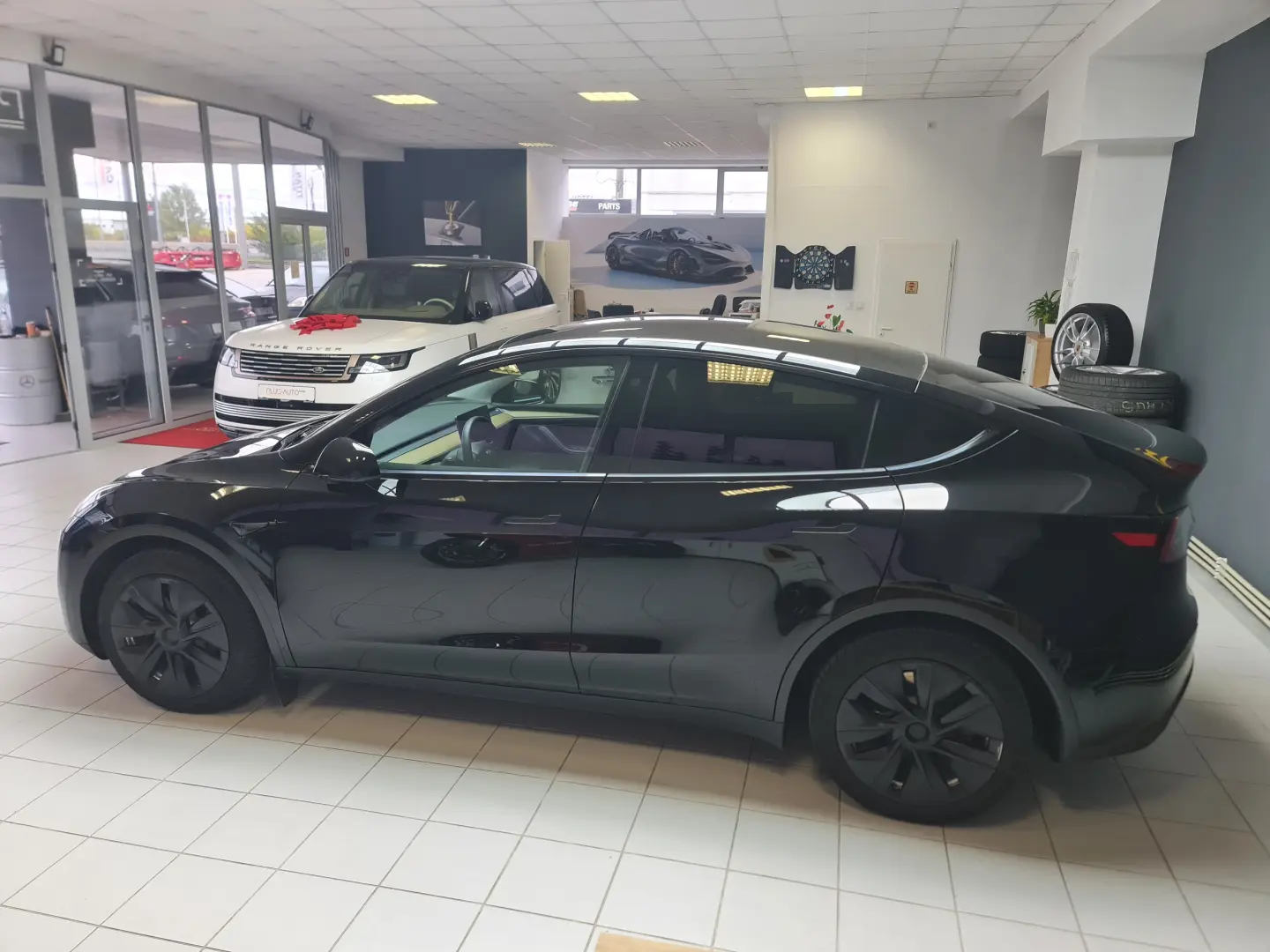Tesla Model Y AWD Long Range