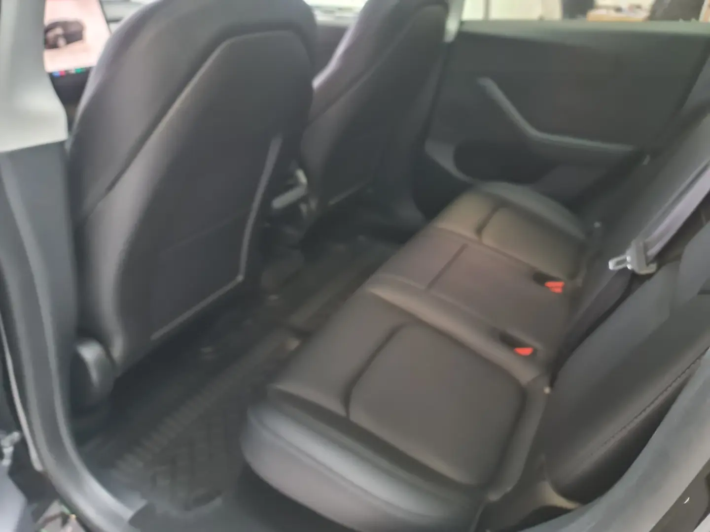Tesla Model Y AWD Long Range