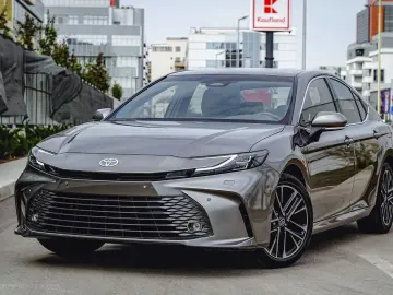 Toyota Camry 2.5 Hybrid Exclusive