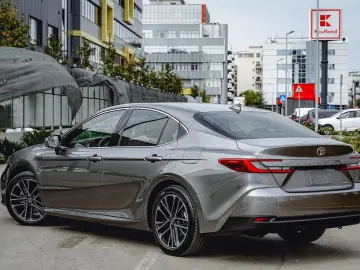 Toyota Camry 2.5 Hybrid Exclusive