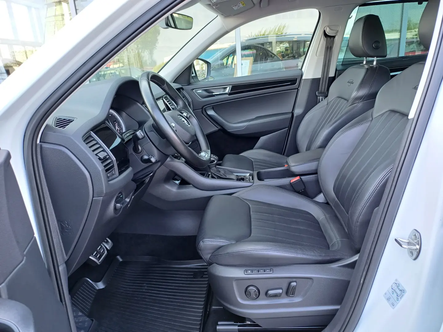SKODA KODIAQ 2.0 TDI 200CP Laurin & Klement DSG 4x4