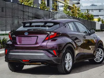 Toyota C-HR 1.8 HSD 122 CP 4x2 CVT Core