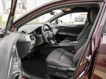 Toyota C-HR 1.8 HSD 122 CP 4x2 CVT Core