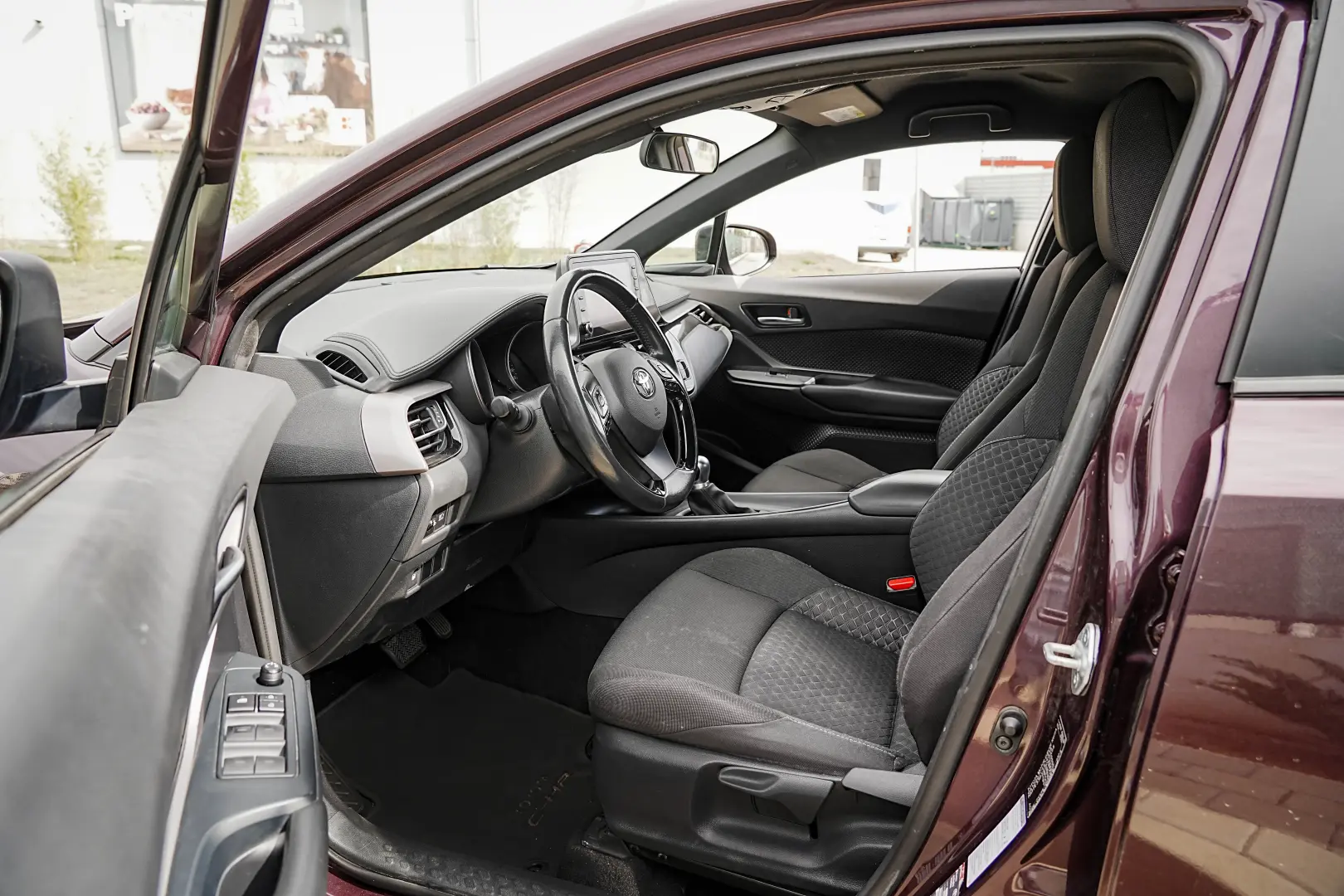 Toyota C-HR 1.8 HSD 122 CP 4x2 CVT Core