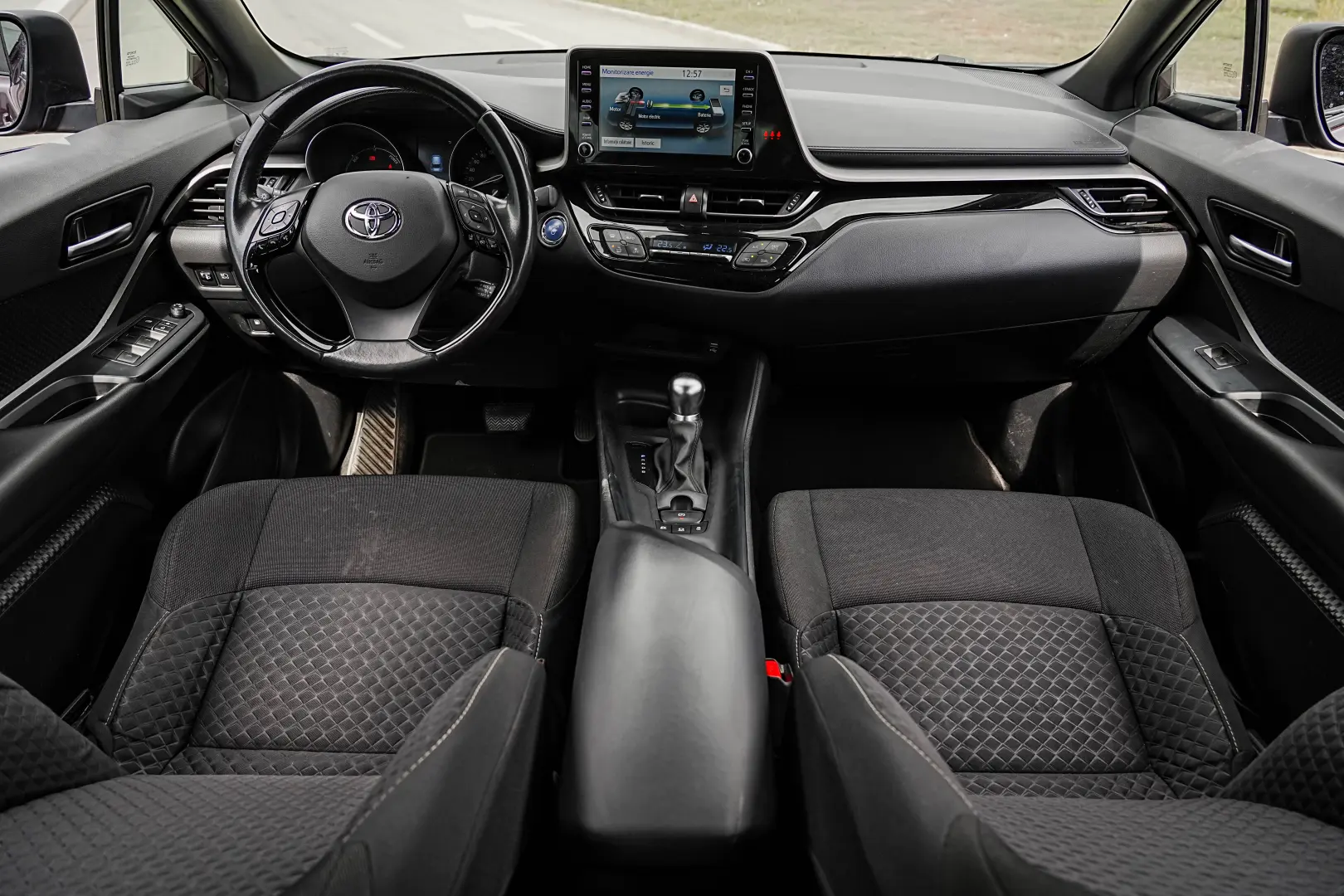 Toyota C-HR 1.8 HSD 122 CP 4x2 CVT Core