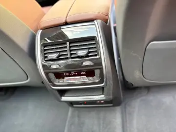 BMW X5 30d xDrive Suspensie pneumatică