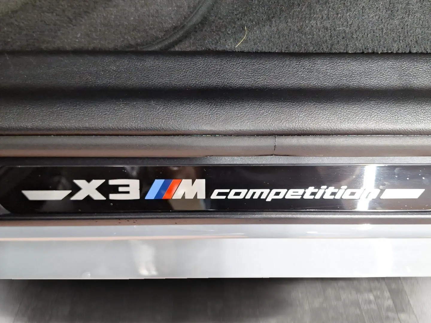 X3 M AHK Harman/K LiveCockpitProf Head-Up LED
