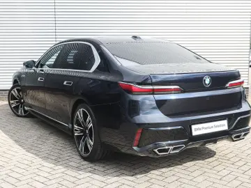 M760 7 Serie M760e xDrive High Executive automat