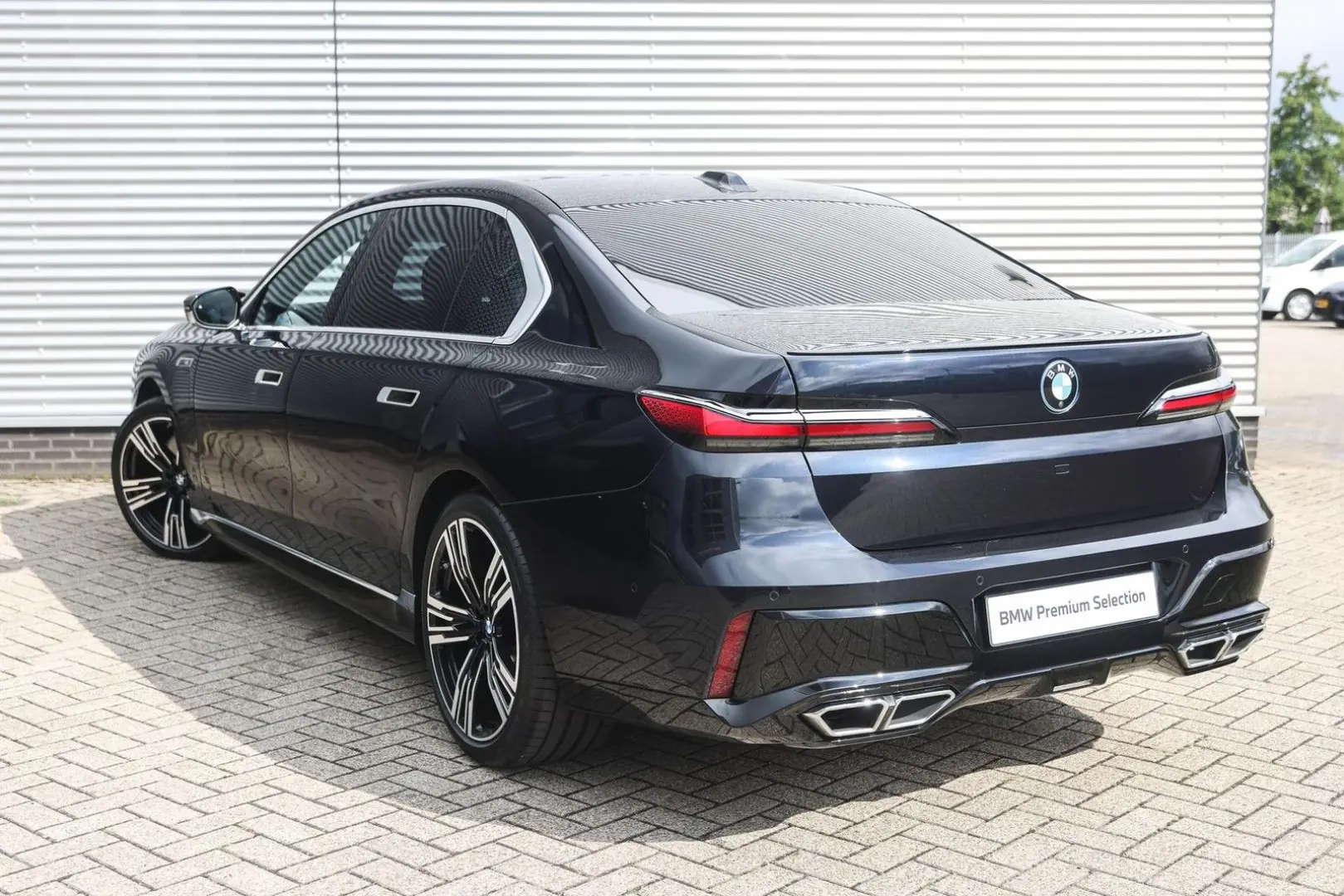 M760 7 Serie M760e xDrive High Executive automat