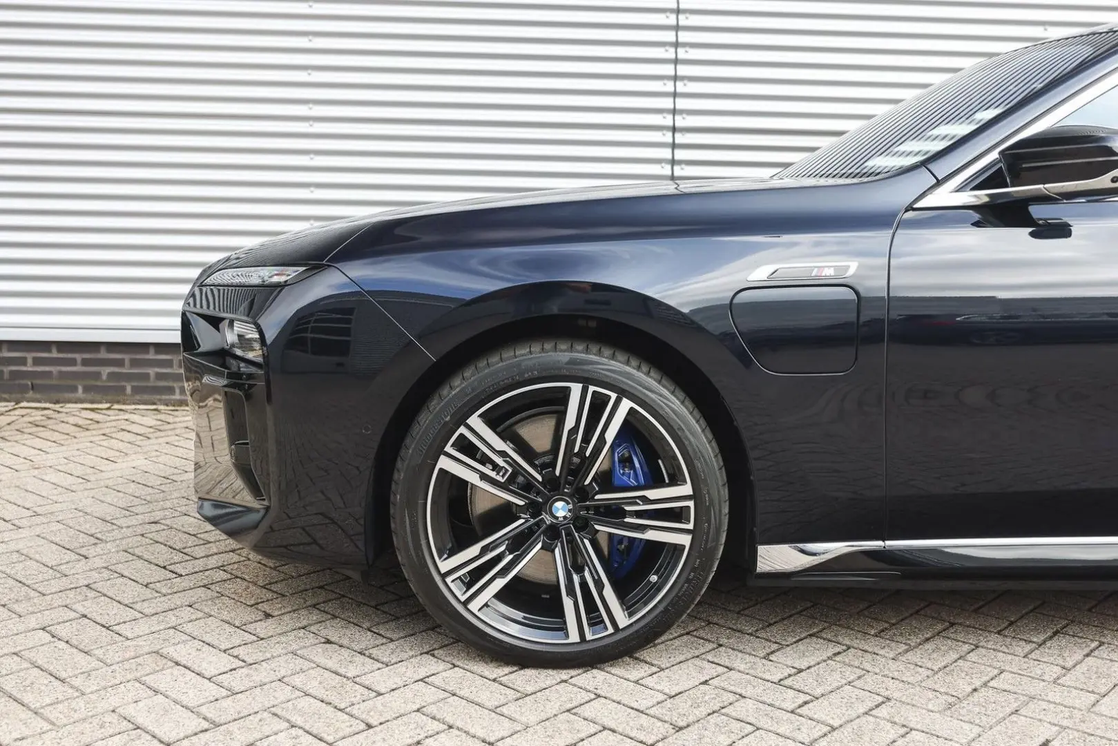 M760 7 Serie M760e xDrive High Executive automat