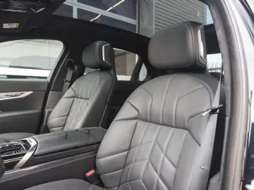 M760 7 Serie M760e xDrive High Executive automat