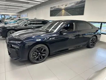 M760e xDrive Abs. Vollauss. Full Option NP 183k
