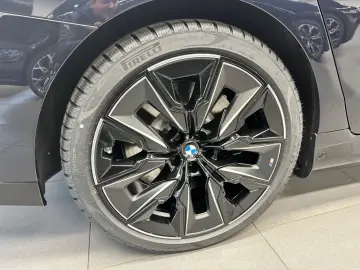 M760e xDrive Abs. Vollauss. Full Option NP 183k
