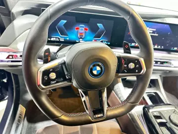M760e xDrive Abs. Vollauss. Full Option NP 183k