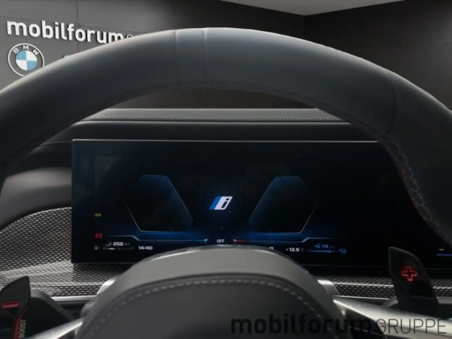 M760 e xDrive M-Sport Lounge Sitze B&W FondEnter