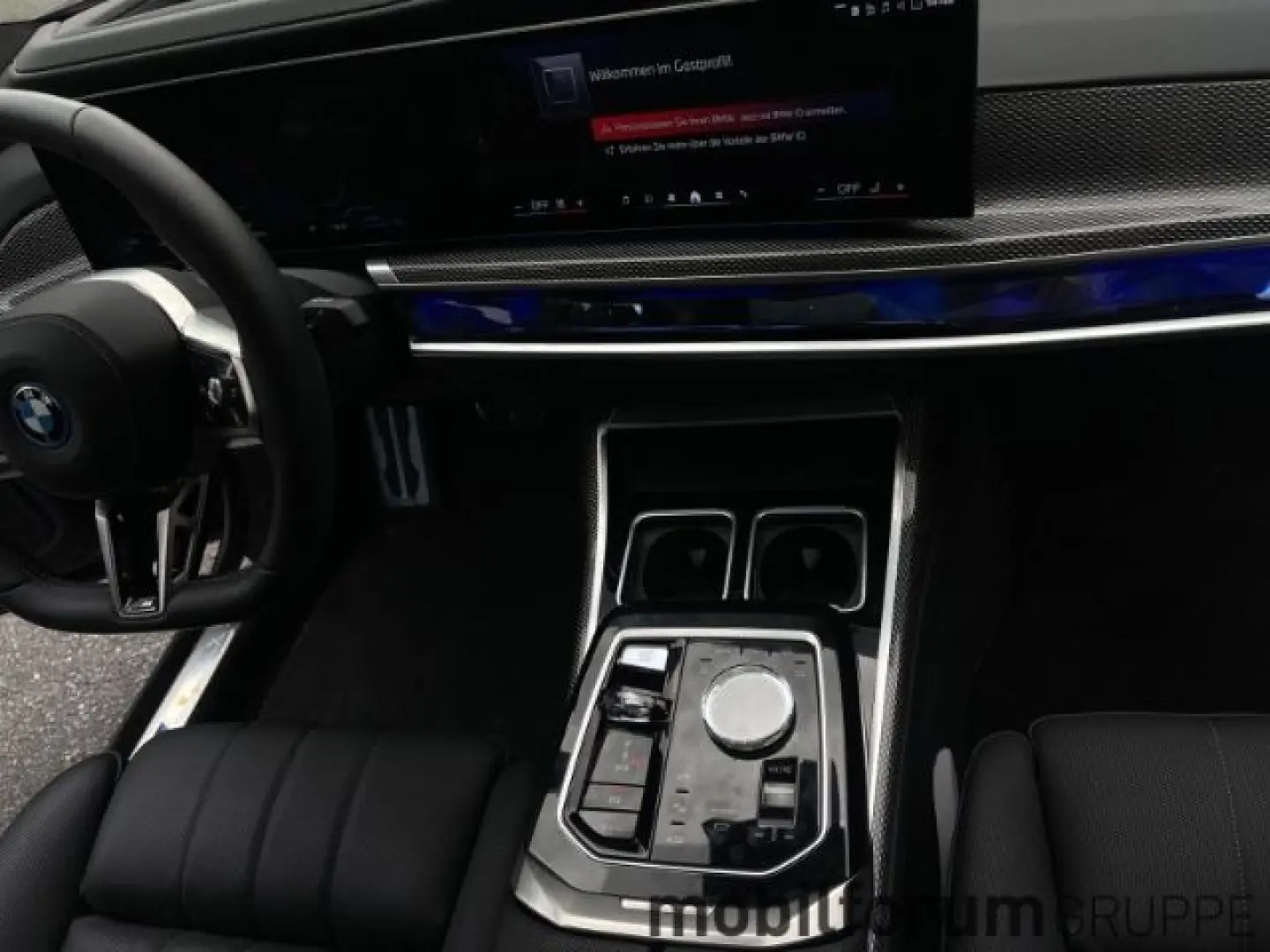 M760 e xDrive M-Sport Lounge Sitze B&W FondEnter