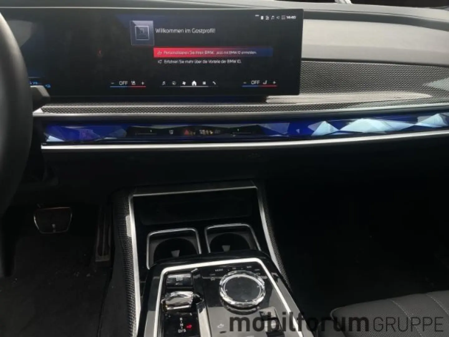 M760 e xDrive M-Sport Lounge Sitze B&W FondEnter