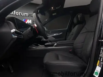 M760 e xDrive M-Sport Lounge Sitze B&W FondEnter