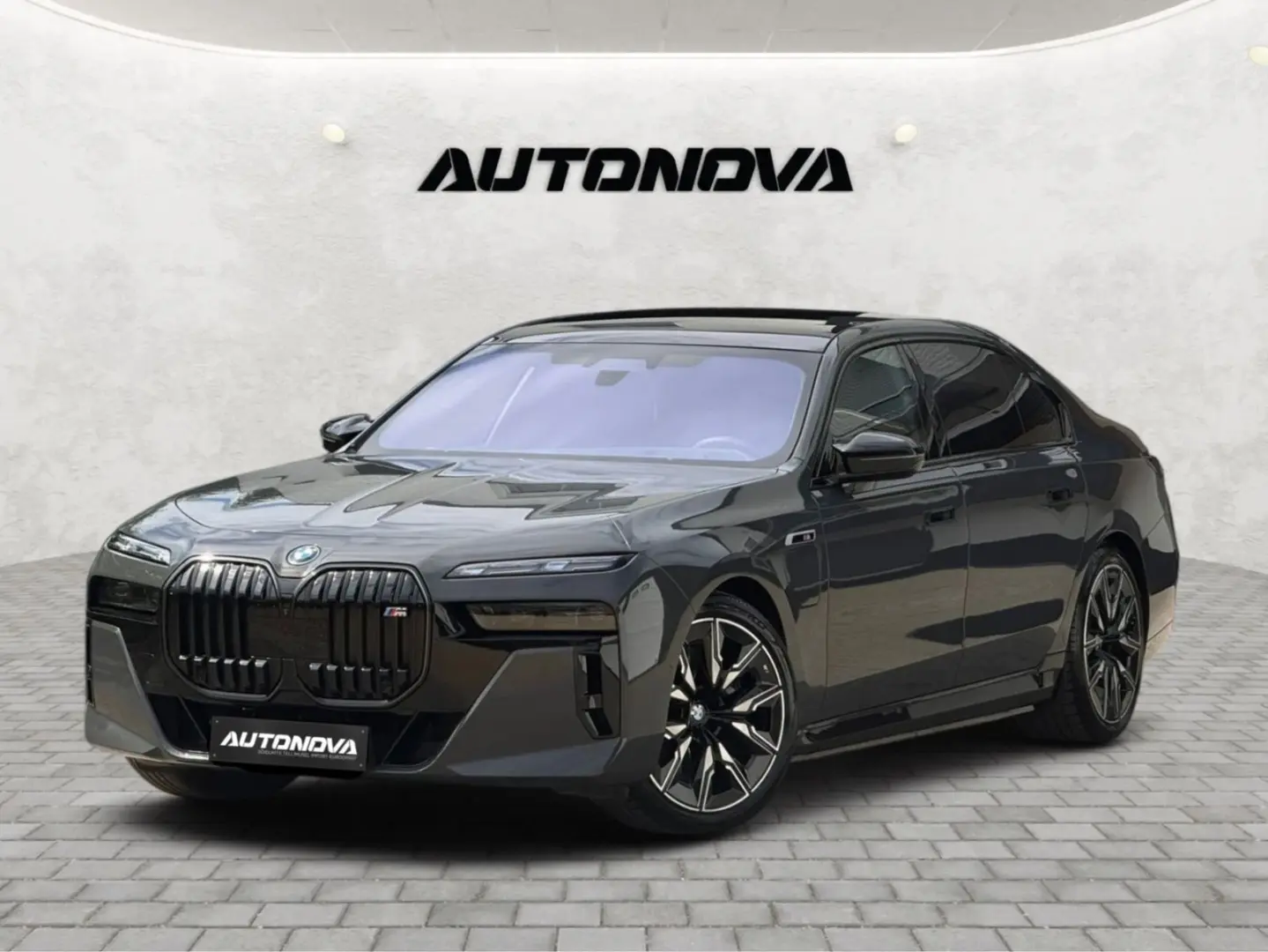 M760 Baureihe 7 Lim M760 e xDrive M-Pack