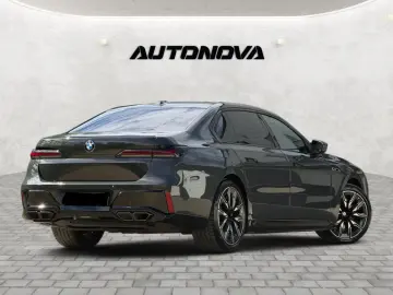 M760 Baureihe 7 Lim M760 e xDrive M-Pack