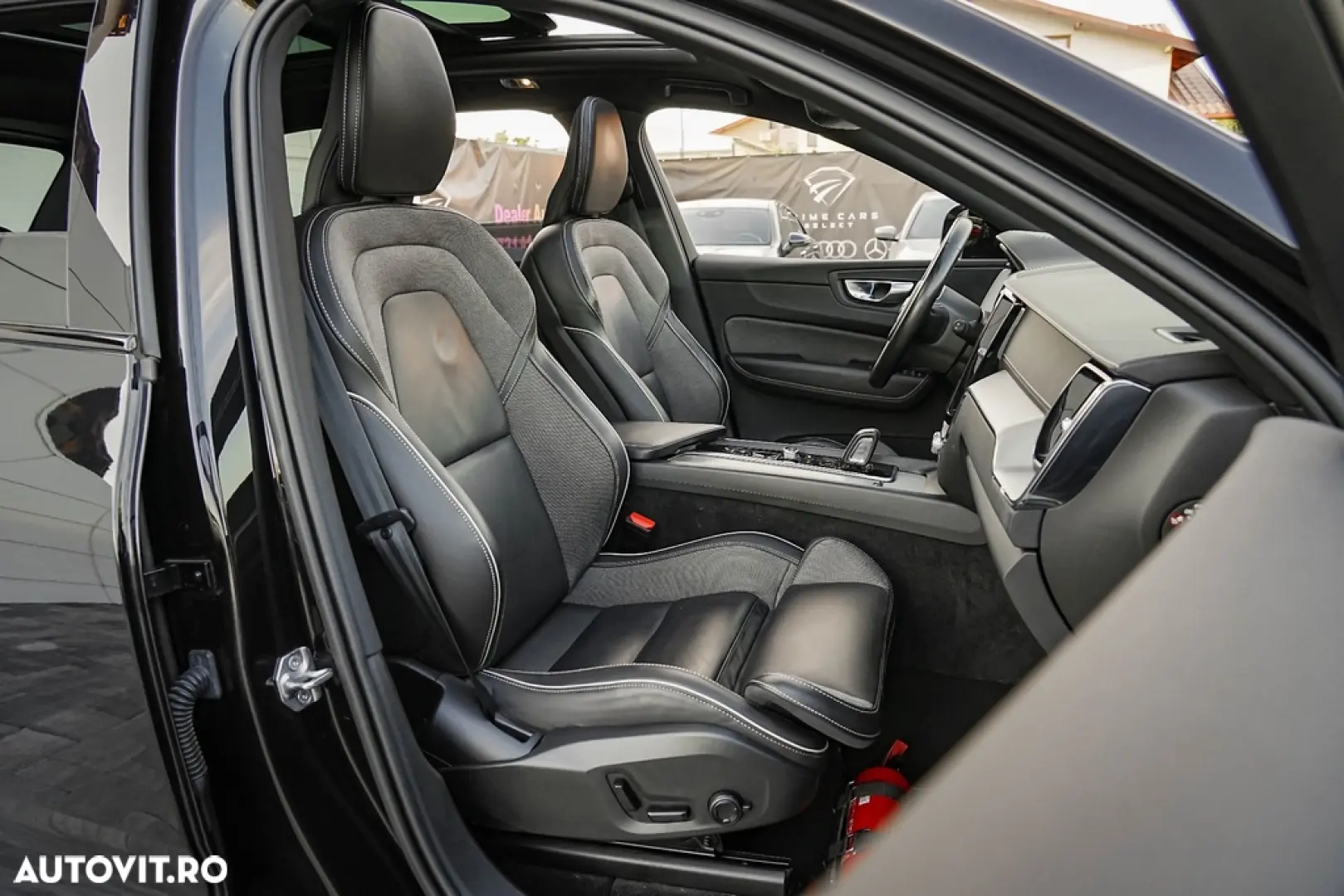 Volvo XC 60 Recharge T8 Twin Engine eAWD R-Design