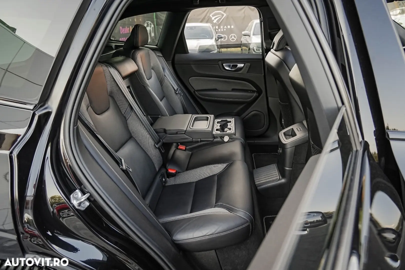 Volvo XC 60 Recharge T8 Twin Engine eAWD R-Design