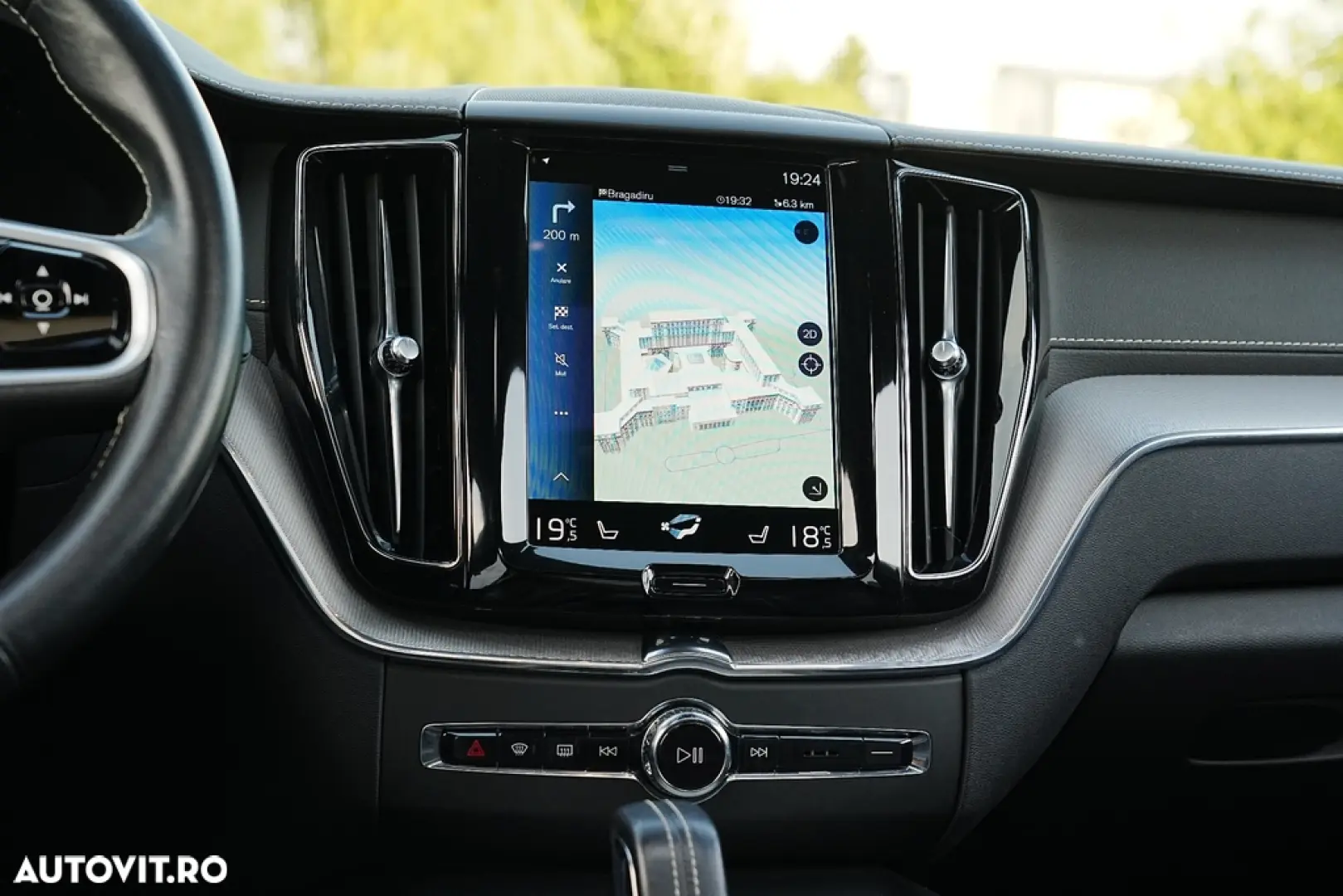 Volvo XC 60 Recharge T8 Twin Engine eAWD R-Design