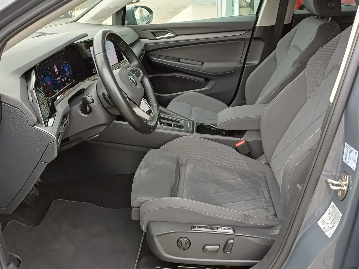 VOLKSWAGEN GOLF VIII 2.0 TDI 150HP STYLE DSG