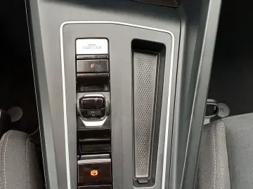 VOLKSWAGEN GOLF VIII 2.0 TDI 150HP STYLE DSG