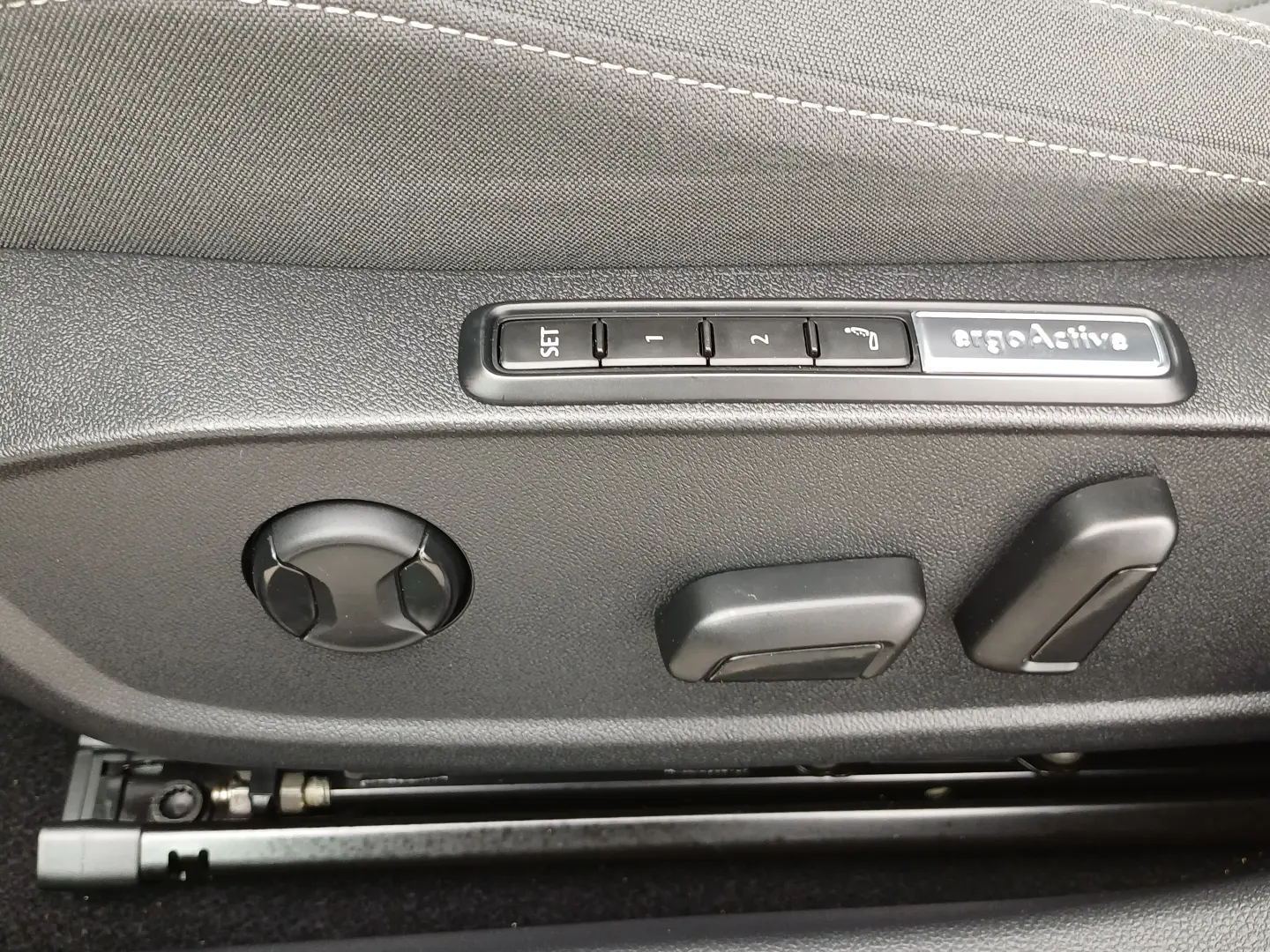 VOLKSWAGEN GOLF VIII 2.0 TDI 150HP STYLE DSG