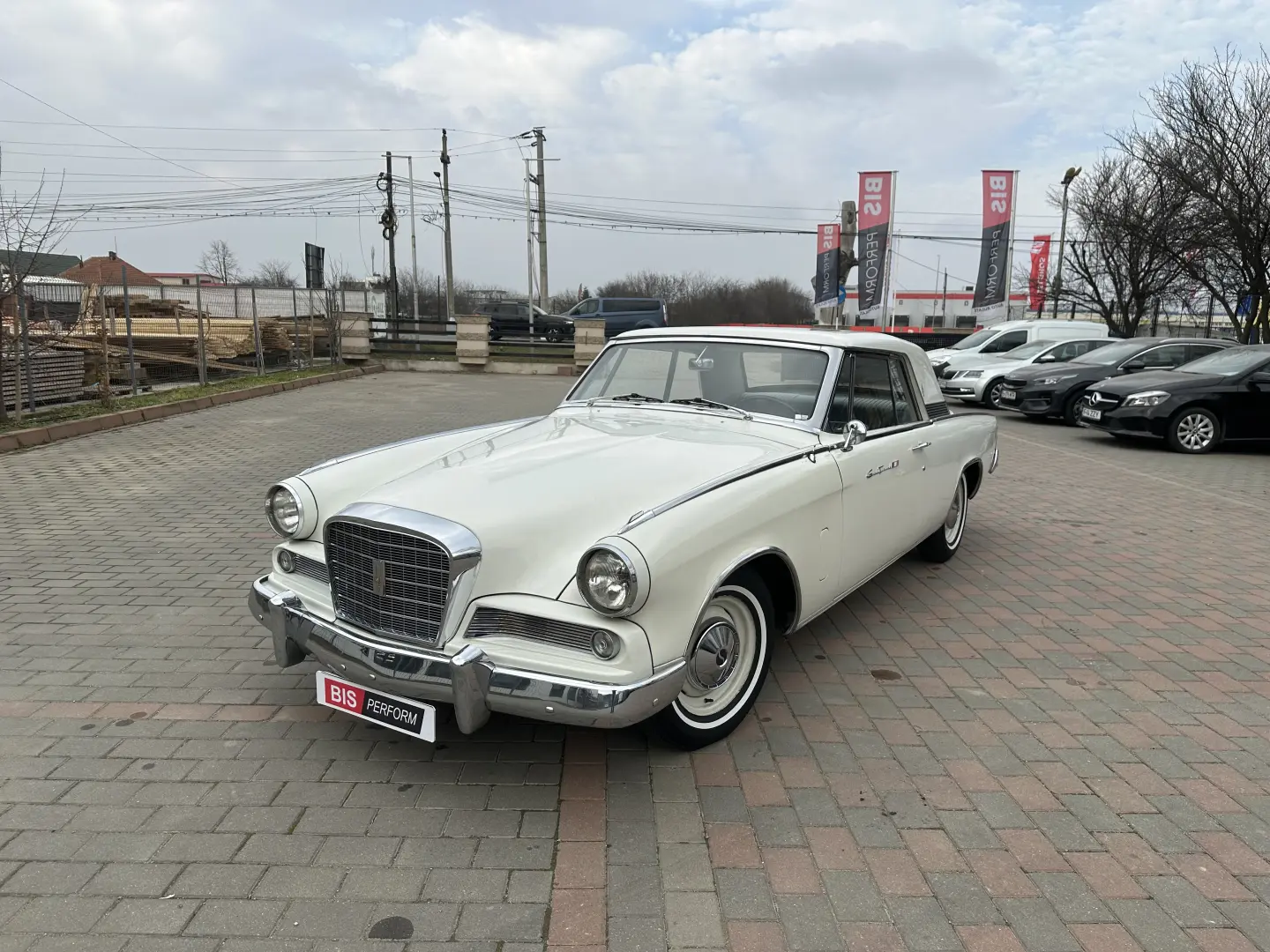Studebaker Gran Turismo Hawk