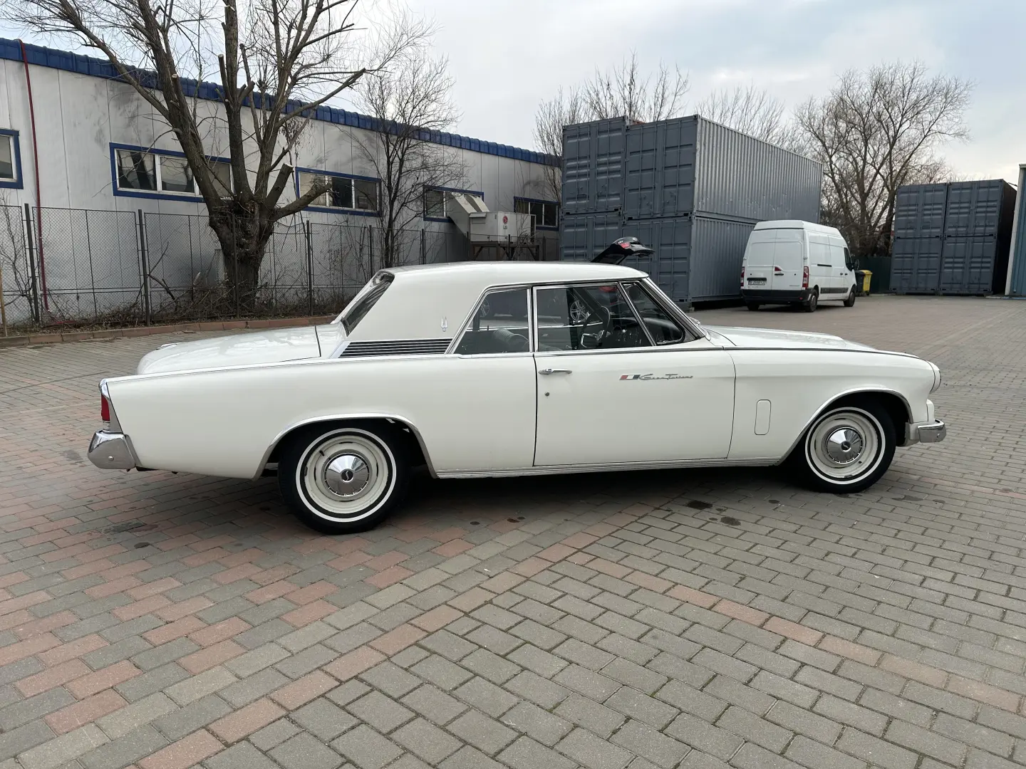 Studebaker Gran Turismo Hawk